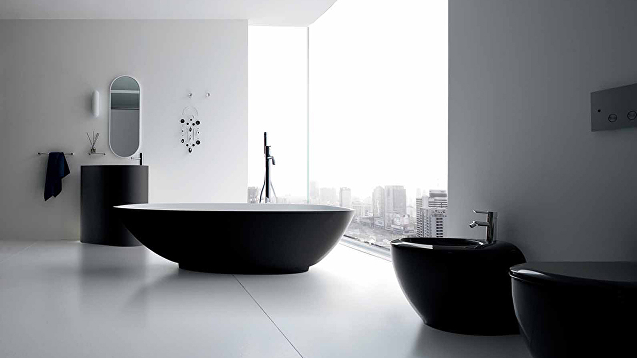 Black and white kupatilo